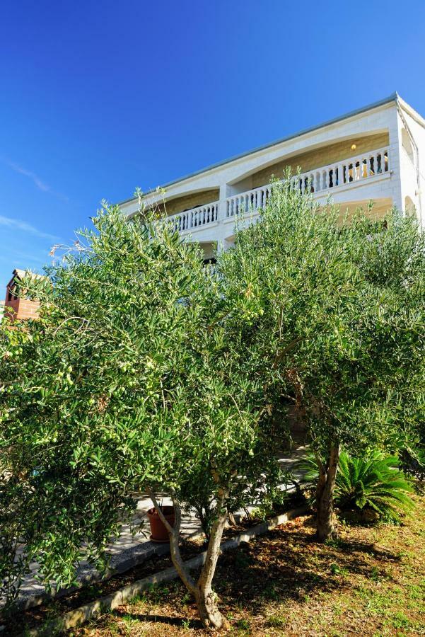 Apartment Villa Bralo Trogir Buitenkant foto